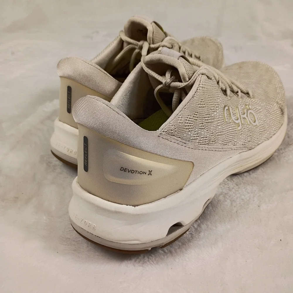 Ryka Walking Sneakers Womens 9.5M Beige Mesh Lace Up RE-ZORB‎ Cushion